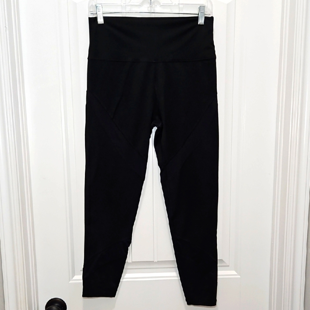 Aerie Chill Play Move Cropped Leggings